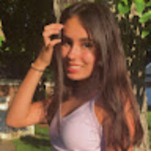 Meet your Posher, Michaela